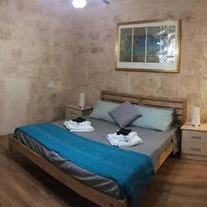 apt-floriana-cosy-townhouse.qawrahotelsmalta.org/